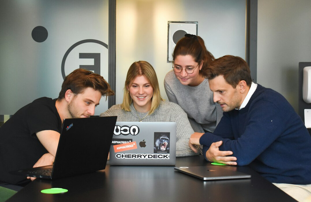 team collaboration office